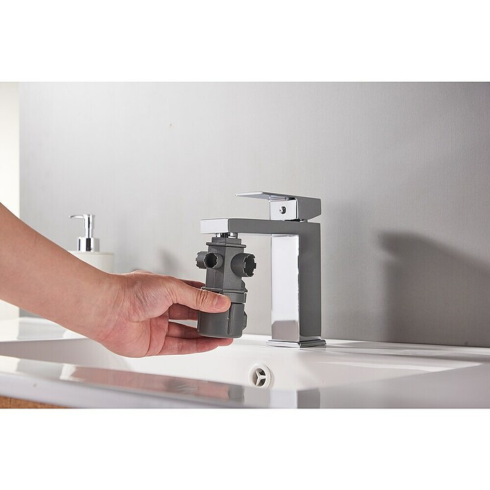 Llave de tubo (Largo: 100 mm, Plástico, Número de aplicaciones: 16 ud.) | BAUHAUS