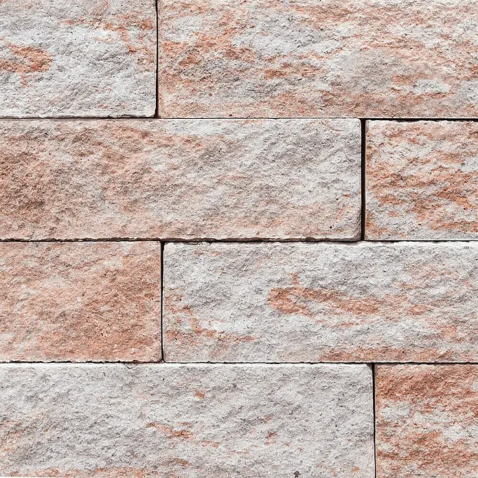 EHL Mauerstein Anzio Light - 50 x 18 x 15 cm, Sandstein, Beton - Strukturierte hellfarbige Ziegel mit erdigen Braunvariationen, die eine Wand bilden.