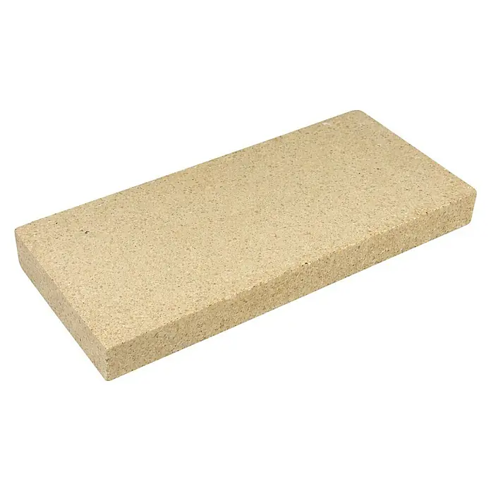 Schamottstein - L x B x H: 250 x 124 x 20 mm, Beige - Helle beige rechteckige Schamottplatte.