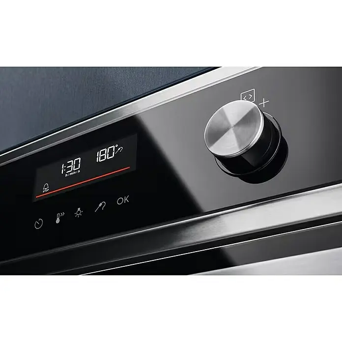Electrolux Horno empotrado EOD6P77X - Número de tipos de calentamiento: 9 ud., Volumen horno: 72 l - Panel de control de horno negro brillante con perilla de metal cepillado, pantalla LED roja (1:30, 180°) y símbolos táctiles blancos.