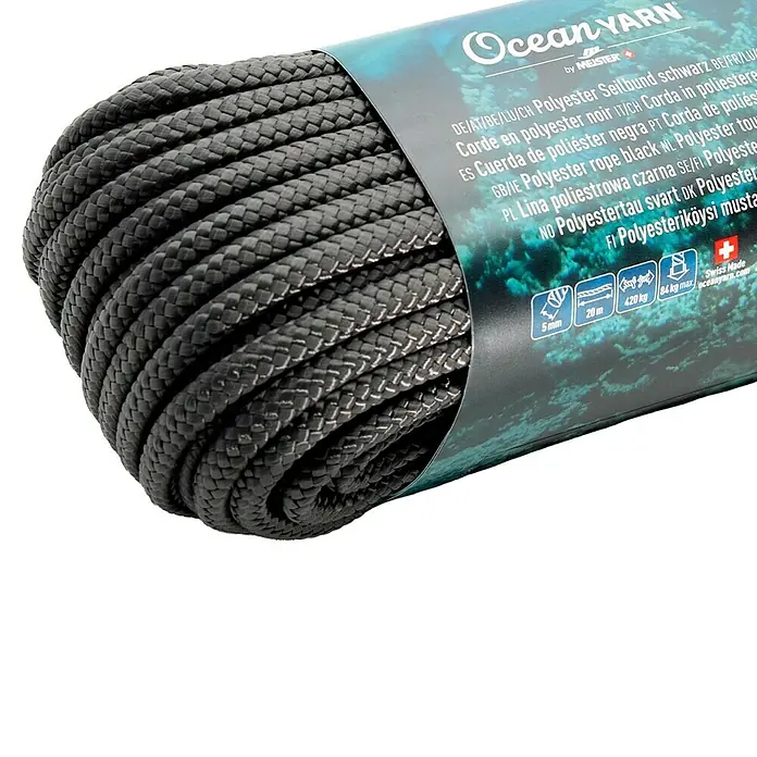 OceanYarn Polyester-Seil OCEANYARN - Länge: 20 m, Durchmesser: 5 mm, Belastbarkeit: 420 kg, Schwarz - Schwarzes Polyesterseil als Bündel, mit Etikett und Produktspezifikationen (5mm, 20m, 420kg).