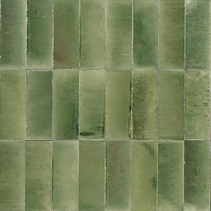 Wandfliese Stella Glossy - 7,5 x 20 cm, Giada, Glänzend - Texturierte, unterschiedlich grüne glasierte Rechteckfliesen.