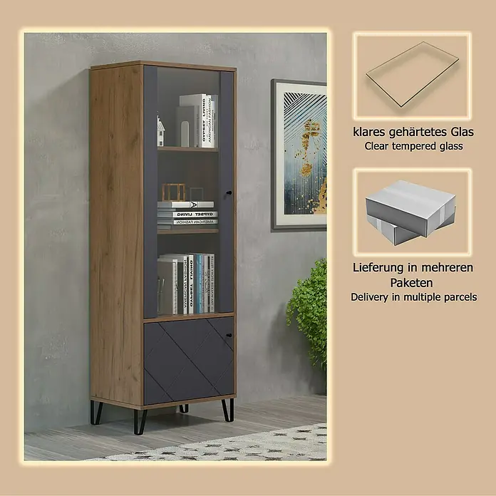 Trendteam Vitrine Montez - B x T x H: 63 x 40 x 172 cm, Grau - Vitrine in Holzoptik und Dunkelgrau mit Tür aus klarem gehärtetem Glas, offenen Regalen und geometrischem Muster auf der unteren Schranktür.
