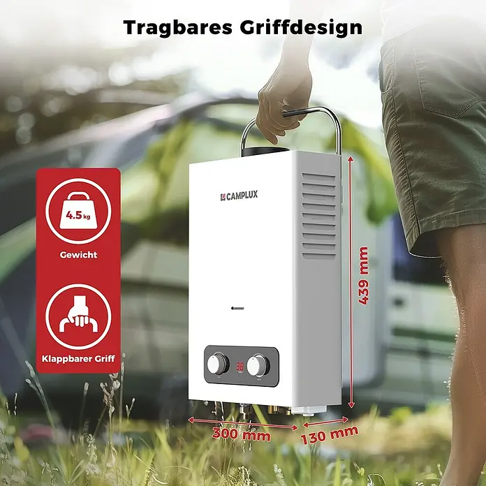 Camplux Durchlauferhitzer Outdoor Dusche BD-Serie - 6 l/min, 50 mbar, Weiß - Tragbarer weißer Camplux Durchlauferhitzer mit Klappgriff, 4.5 kg Gewicht und Maßen, von einer Person im Freien gehalten.