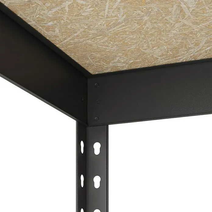 Regalux Schwerlastregal - H x B x T: 180 x 160 x 60 cm, Traglast pro Boden: 280 kg, Anzahl Böden: 4 Stk., Stecken, Schwarz - Ecke eines Schwerlastregals mit OSB-Boden und dunklem Metallrahmen, zeigt Schlüssellochschlitze.