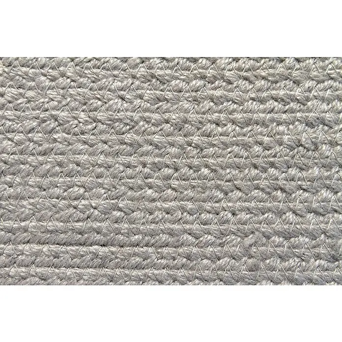 Alfombra exterior In/Out Ebro - Plata, 110 x 60 cm, 100% Polietileno - Superficie textil trenzada gris claro con puntadas entrelazadas.