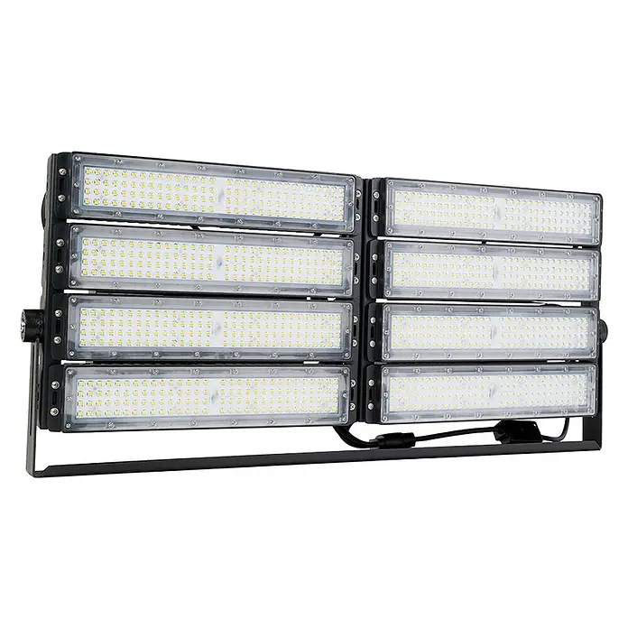 Enovalite LED-Strahler - 800 W, 104.000 lm, L x B x H: 84 x 31,9 x 7 cm, IP66