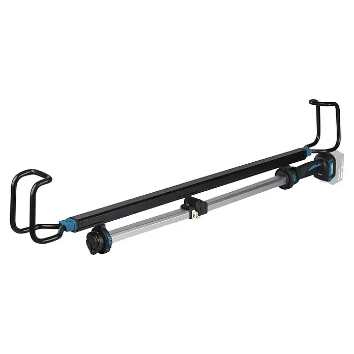 Makita LXT 18V Akku-Stableuchte DML818 - 18 V, Ohne Akku - Makita Akku-LED-Lichtbalken mit schwarzem Gehäuse, türkisen Akzenten und zwei schwarzen U-förmigen Griffen, mit grauem Akku.