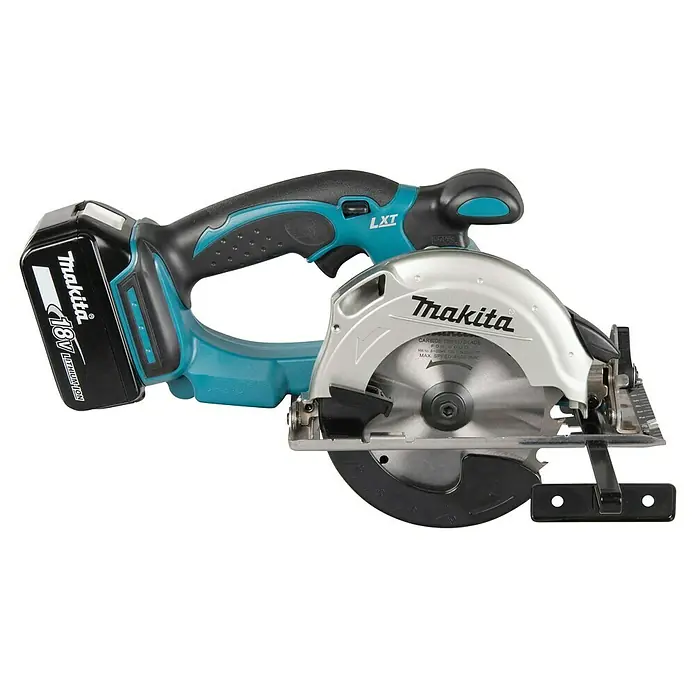 Makita LXT 18V Sierra circular de batería DSS501RTJ - 18 V, 2 baterías, 5 Ah, 3.600 r.p.m. - Sierra circular inalámbrica Makita con cuerpo negro y turquesa, protector de hoja plateado y batería de 18V.