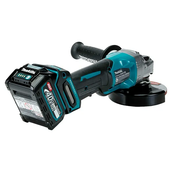 Makita XGT 40V max. Akku-Winkelschleifer GA013GM201 - 2 Akkus, 4 Ah, Leerlaufdrehzahl: 8.500 U/min - Makita XGT 40V max Akku-Winkelschleifer in Türkis und Schwarz, mit bürstenlosem Motor und montierter Schleifscheibe.