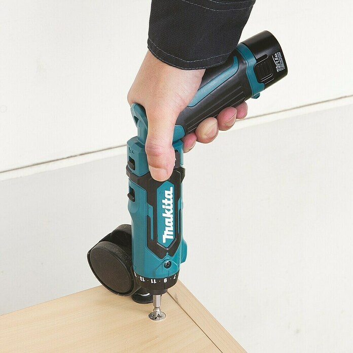Makita Akku-Knickschrauber (7,2 V, 2 Akkus, 1,5 Ah, Leerlaufdrehzahl: 200 U/min - 650 U/min)