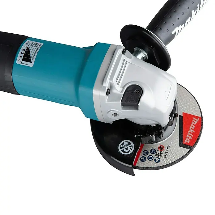 Makita Elektro-Winkelschleifer GA5040CZ1 - 1.400 W, Leerlaufdrehzahl: 11.000 U/min - Makita Winkelschleifer mit türkisfarbenem Gehäuse, silbernem Kopf, schwarzem Griff und Trennscheibe.