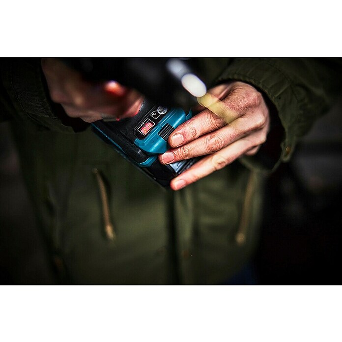 Makita XGT 40V max. Taladro atornillador percutor de batería HP001GZ (40 V, 2 baterías, 2,5 Ah, 41 Nm) | BAUHAUS