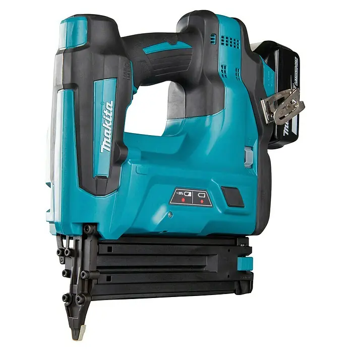 Makita LXT 18V Clavadora de batería DBN500 - 18 V, 2 baterías, 5 Ah, Longitud del clavo: 15 mm - 50 mm - Clavadora Makita inalámbrica, negra y turquesa, con batería, clip de cinturón y panel indicador.