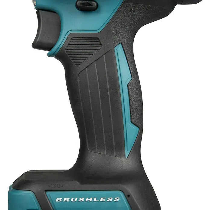 Makita LXT 18V Akku-Bohrschrauber DDF492RTJ - 18 V, 2 Akkus, 130 Nm - Schwarzer und türkisfarbener, texturierter Griff eines bürstenlosen Elektrowerkzeugs mit Abzug und ergonomischem Halt.