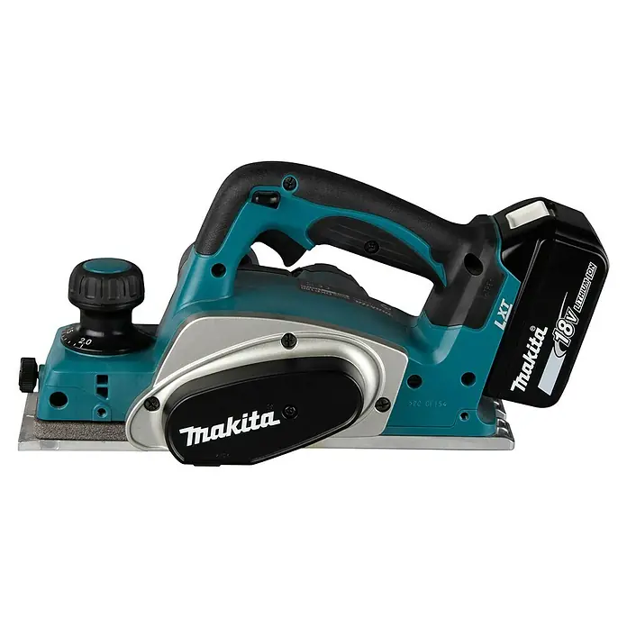 Makita LXT 18V Cepilladora de mano de batería DKP180RTJ - 18 V, 2 baterías, Anchura del cepillo: 82 mm, 5 Ah - Cepillo eléctrico sin cable Makita en azul verdoso y negro con base plateada, con batería Li-Ion 18V.