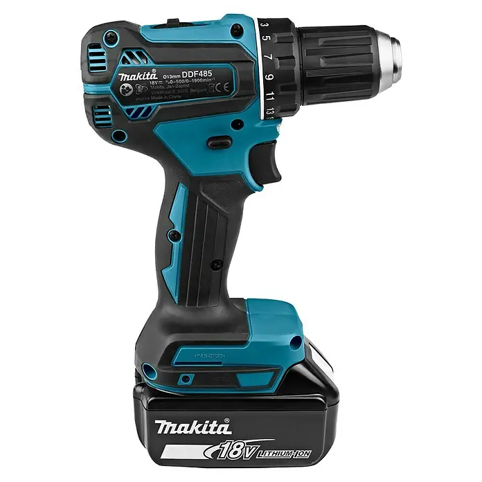 Makita LXT 18V Akku-Bohrschrauber-Set DDF485RFJ - 18 V, 2 Akkus, 50 Nm - Eine schwarze und türkisene Makita Akku-Bohrmaschine mit einem 18V Lithium-Ionen-Akku, aufrecht dargestellt.