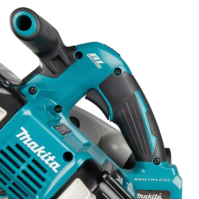 Makita LXT 18V Akku-Tauchsäge DSP600ZJ - 18 V, Ohne Akku, 2.500 U/min - 6.300 U/min - Nahaufnahme des tealfarbenen und schwarzen Makita bürstenlosen Elektrowerkzeuggriffs mit Abzug und 'BL MOTOR' Aufschrift.