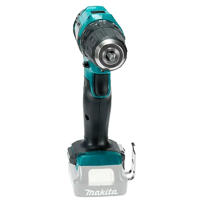 Makita CXT 12V max. Akku-Bohrschrauber DF333DZ - 12 V, Ohne Akku - Makita Akku-Bohrschrauber in Türkis und Schwarz mit silbernem Bohrfutter und grauem Akkupack mit Gürtelclip.