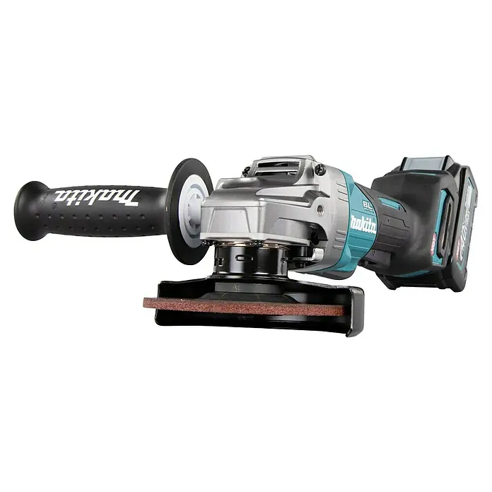 Makita XGT 40V max. Akku-Winkelschleifer GA016GM201 - 40 V, 2 Akkus, 4 Ah, Leerlaufdrehzahl: 8.500 U/min - Makita Akku-Winkelschleifer mit schwarzem Griff, silber-türkisem Gehäuse, schwarzem Akku und Schleifscheibe.