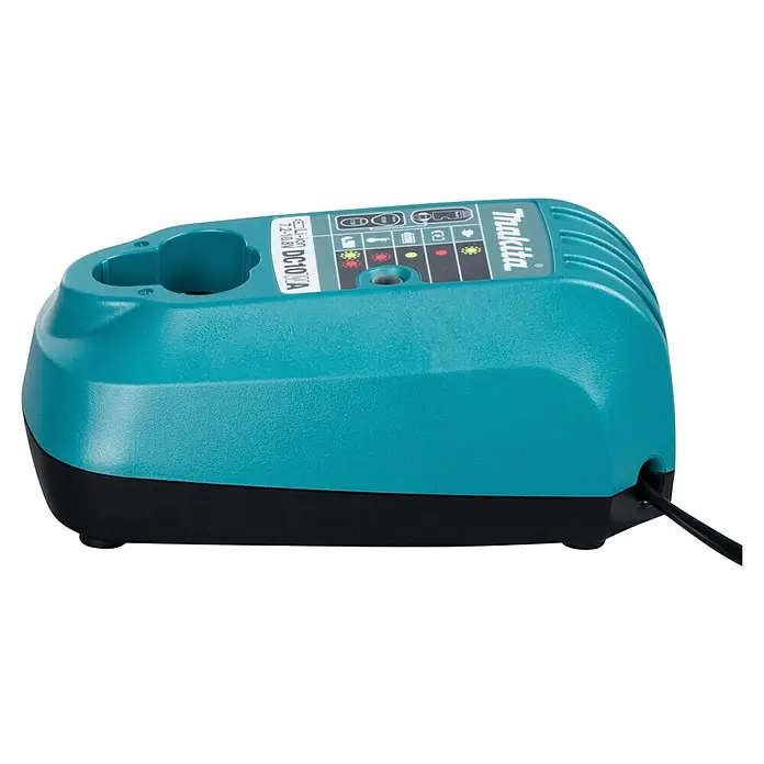 Makita Ladegerät DC10WA - Passend für: Makita Li-Ionen-Blockakkus 7,2 - 10,8 V - Türkises und schwarzes Makita DC10WA Akku-Ladegerät mit Stromkabel für 7.2-10.8V Li-Ion Akkus.