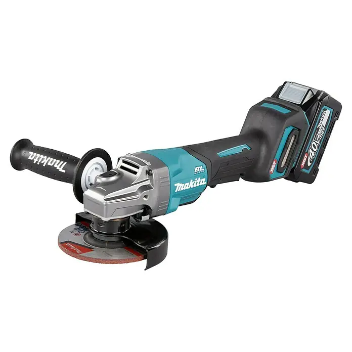 Makita XGT 40V max. Akku-Winkelschleifer GA016GM201 - 40 V, 2 Akkus, 4 Ah, Leerlaufdrehzahl: 8.500 U/min - Makita Akku-Winkelschleifer, schwarz-türkis mit silbernem Kopf, roter Trennscheibe und 40V Akku.