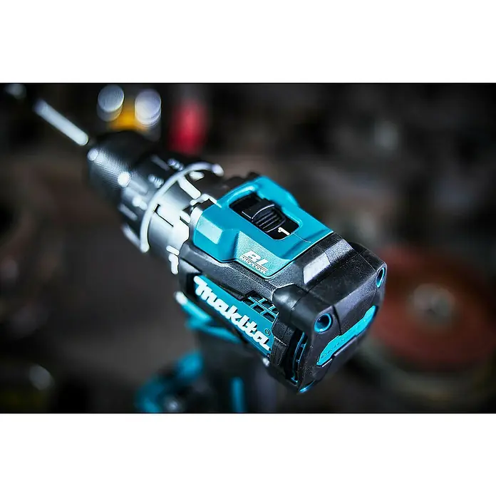 Makita XGT 40V max. Akku-Schlagbohrschrauber HP001GD201 - 40 V, 2 Akkus, 2,5 Ah, 41 Nm - Nahaufnahme eines schwarz-türkisen Makita Akkuschraubers, mit Bohrfutter, Bedienelementen und BL Motor-Logo.