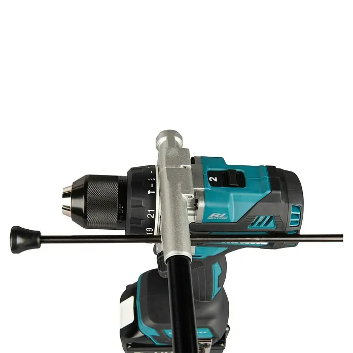Makita LXT 18V Akku-Schlagbohrschrauber DHP492RTJ - 18 V, 2 Akkus, 5 Ah, 130 Nm - Türkis-schwarzer Akkubohrschrauber mit silbernem Tiefenanschlag, leicht erhöhte Vorderansicht.