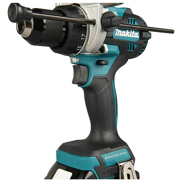 Makita LXT 18V Akku-Schlagbohrschrauber DHP492RTJ - 18 V, 2 Akkus, 5 Ah, 130 Nm - Türkis-schwarzer Makita Akku-Bohrschrauber mit Metallbohrfutter, silbernem Gehäuse und Tiefenanschlag.