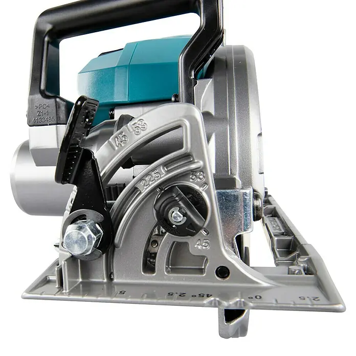 Makita XGT 40V max. Akku-Handkreissäge RS001GZ - 40 V, Ohne Akku, Durchmesser Sägeblatt: 185 mm, 6.400 U/min - Nahaufnahme einer silbernen und türkisen Kreissäge mit schwarzem Griff und sichtbaren Tiefen- und Gehrungseinstellungsskalen.