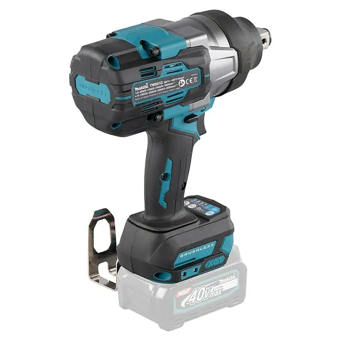Makita XGT 40V max. Akku-Schlagschrauber TW001GZ - 40 V, Ohne Akku - Makita XGT 40V Akku-Schlagschrauber in Schwarz und Türkis mit Metallgürtelclip und Akku.