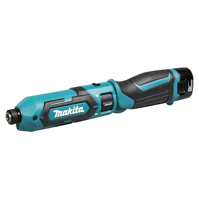 Makita Akku-Schlagschrauber TD022DSE - 7,2 V, 2 Akkus, 1,5 Ah - Makita Akku-Schrauber in Türkis und Schwarz, 7.2V Lithium-Ionen.