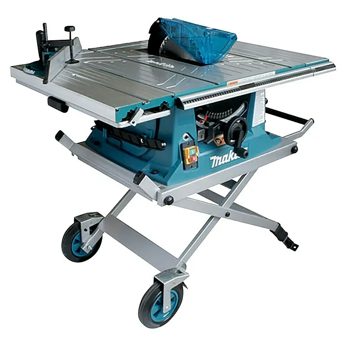 Makita Tischkreissäge MLT100NX1 mit Untergestell - 1.500 W, Durchmesser Sägeblatt: 260 mm, Schnitttiefe bei 90 °: 93 mm - Eine tragbare Makita Tischsäge mit blauem Gehäuse, silberner Tischplatte und Rädergestell, mit transparentem Blattschutz und Gehrungsanschlag.