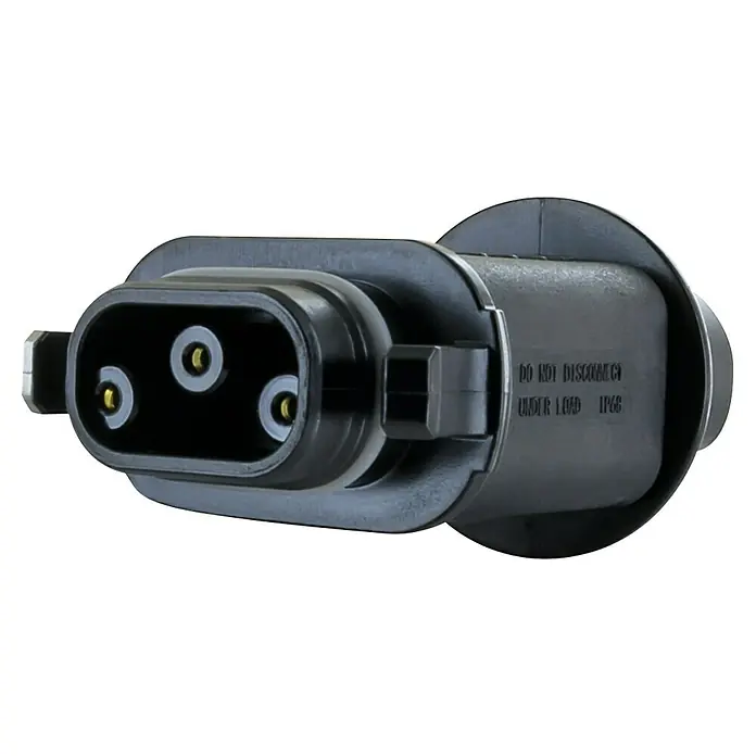 Schwaiger Adapter Betteri BC01 auf BC05 - Schwarz - Dunkelgrauer Elektrostecker mit drei goldenen Pins und der Aufschrift „DO NOT DISCONNECT UNDER LOAD IP68“.