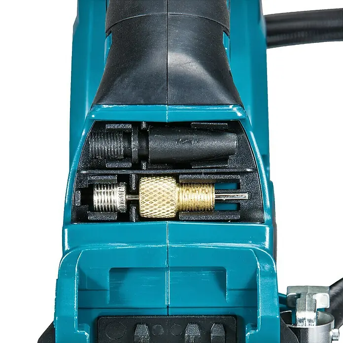 Makita CXT 12V max. Akku-Kompressor MP100DZ - 12 V, Li-Ionen, Ohne Akku, Max. Druck: 8,3 bar - Türkisfarbene Luftpumpe mit offenem Fach, das schwarze, silberne und messingfarbene Aufblasadapter enthält.