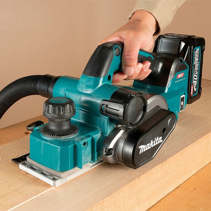 Makita XGT 40V max. Cepillo de batería KP001GZ (40 V, Sin batería, Profundidad de ranura: 0 mm - 25 mm, Número de revoluciones de marcha en vacío: 15.000 r.p.m.) | BAUHAUS