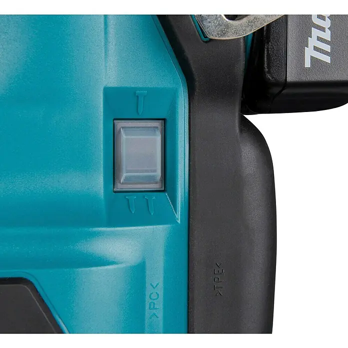 Makita LXT 18V Akku-Nagler DBN500RTJ - 18 V, 2 Akkus, 5 Ah, Länge Nagel: 15 mm - 50 mm - Nahaufnahme eines türkis-schwarzen Makita Elektrowerkzeugs mit durchsichtigem Druckschalter und sichtbarem Logo am Akku.