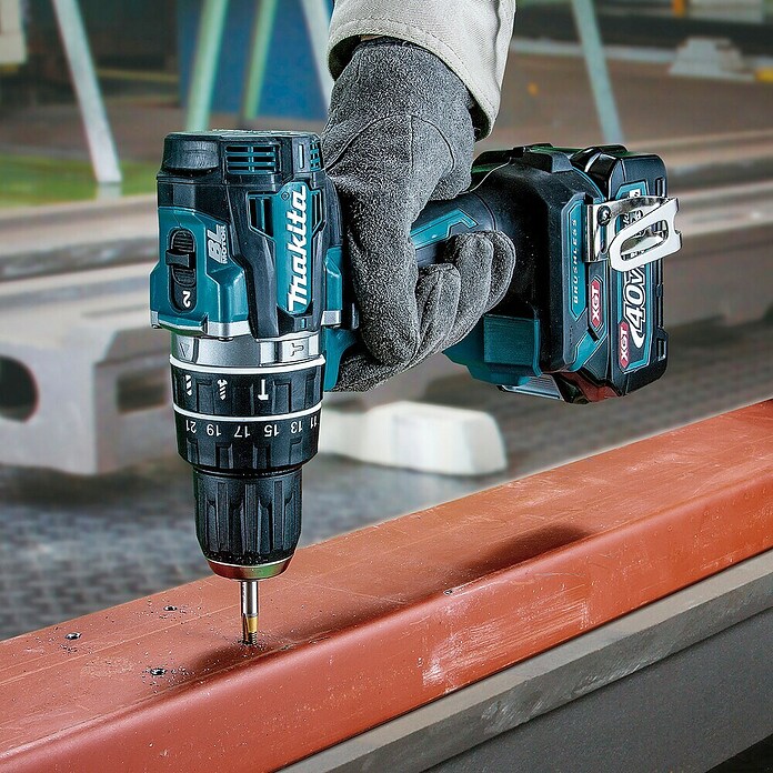 Makita XGT 40V max. Taladro atornillador percutor de batería HP002GA202 (40 V, 2 baterías, 2 Ah, 64 Nm) | BAUHAUS