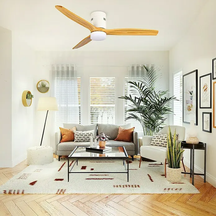 Led Hispania Ventilador de techo Calella - Marrón, 132 cm, 35,7 W, Blanco cálido - Ventilador de techo con aspas de madera y luz integrada en una sala de estar.