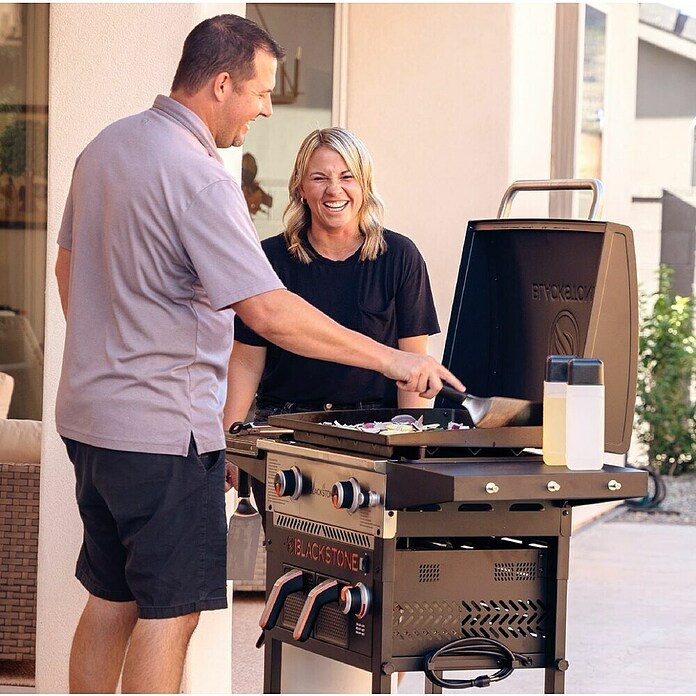 Blackstone Plinski žar z zračno fritezo 28''  (Površina za peko (Š x G): 73 x 46 cm, 9,96 kW) | 8313 - Gasgrill Marke | ICGA - Grillgeräte | ICG - Grillgeräte / Grillzubehör | IC - Freizeit im Garten | I - Stadtgarten | BAUHAUS
