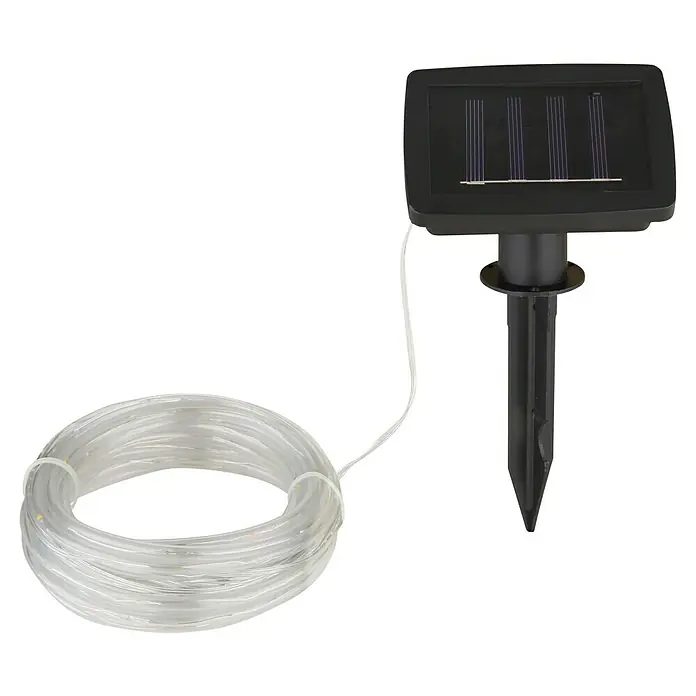 Globo LED-Solar-Lichterkette - Außen, 4,9 m, RGB - Solarbetriebene Lichterkette mit schwarzem Erdspieß-Solarpanel und aufgerollten transparenten Lichterketten.
