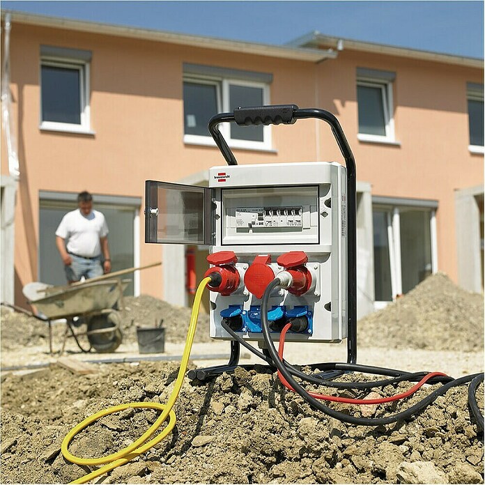 Brennenstuhl Razdelilna omarica prenosna BSV 4  (Dolžina kabla: 2 m, IP44, Bela) | 3332 - CEE Stecker | CBGA - Stecker/Kupplungen | CBG - Stecker, Kupplungen Lampenfassungen | CB - Elektroinstallation | C - Elektro | BAUHAUS