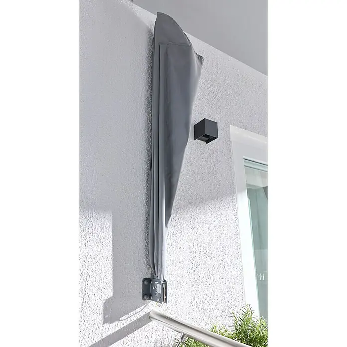 Sunfun Balkonfächer - Grau, 1,4 x 1,4 m - Graue Stoffmarkise, sauber gefaltet und montiert.
