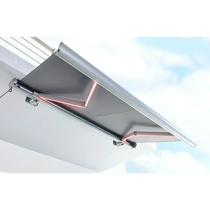 Sunfun LED-Vollkassettenmarkise - Anthrazit, Breite: 3 m, Ausfall: 2 m - Graue Gelenkarmmarkise mit integrierter roter LED-Beleuchtung, an einem Gebäude montiert.