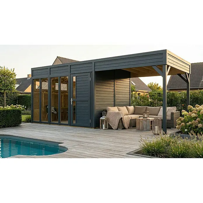 Bertilo Gartenhaus Cubus 3 - Außenmaß inkl. Dachüberstand (B x T): 559 x 240 cm, Holz, Anthrazitgrau - Dunkelgraues, modernes Gartenhaus aus Holz mit Glastüren und angebauter offener Pergola, die einen Loungebereich am Pool bildet.