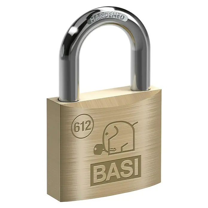 Basi Vorhängeschloss VHS 612 - Breite: 15 mm, Bügelstärke: 3 mm, Material Bügel: Stahl - Messingfarbenes Vorhängeschloss mit silbernem Bügel, geprägt 'HARDENED'. Geprägt mit 'BASI'-Logo, '612' und Elefantenmotiv.