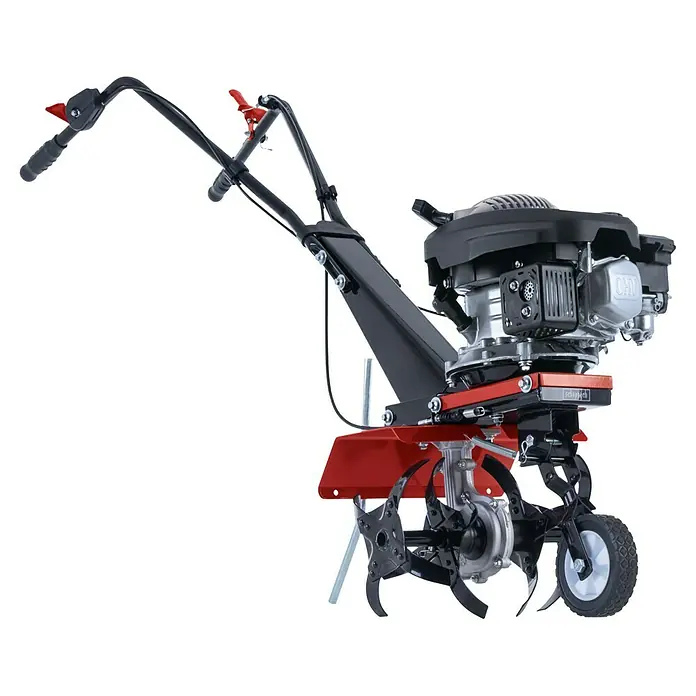 Scheppach Benzinmotorhacke MTP370 - 2,6 kW - Eine rot-schwarze Motorhacke mit Benzinmotor und Metallzinken zur Bodenbearbeitung.