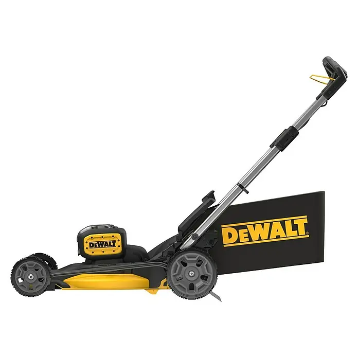 DeWalt XR 18V Akku-Rasenmäher DCMWP134N-XJ - 18 V, Schnittbreite: 53 cm - Seitenansicht eines gelb-schwarzen DeWalt Akku-Rasenmähers mit Fangkorb und ergonomischem Griff.
