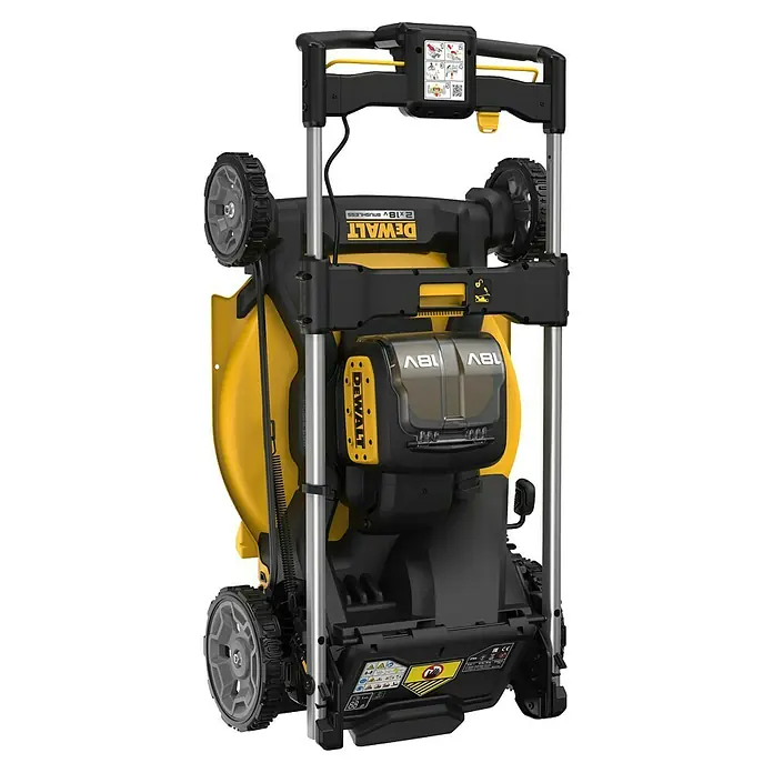 DeWalt XR 18V Akku-Rasenmäher DCMWP134N-XJ - 18 V, Schnittbreite: 53 cm - Gelber und schwarzer DeWalt 2x18V bürstenloser Akku-Rasenmäher mit sichtbaren Batterien.