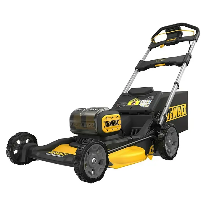 DeWalt XR 18V Akku-Rasenmäher DCMWP134N-XJ - 18 V, Schnittbreite: 53 cm - DeWalt schwarzer und gelber 18V bürstenloser Akku-Rasenmäher mit hinterem Grasfangkorb.